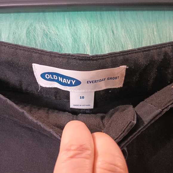 Old Navy Black Everyday Shorts Size 10 - Picture 7 of 7